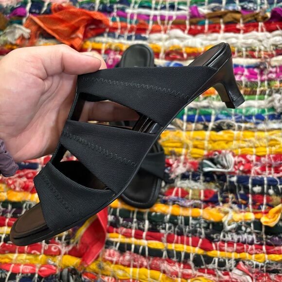 DONALD J PLINER Black Women's Sandals heel stretch comfort classic & elegant 6M - Picture 5 of 7